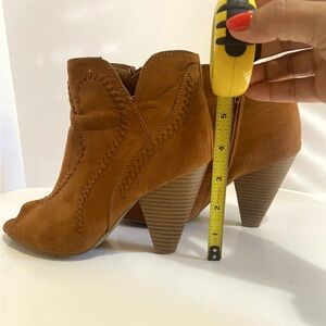 Xoxo Peep Toe Booties - Brown Suede 3.5 in Heel - Size 6